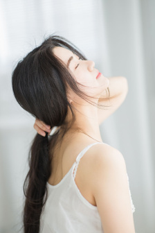 年轻的嫂子5韩版带中译